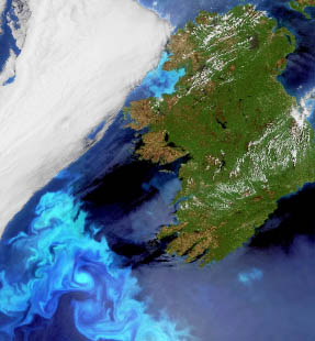 Earth Observation, GIS and Oceanography